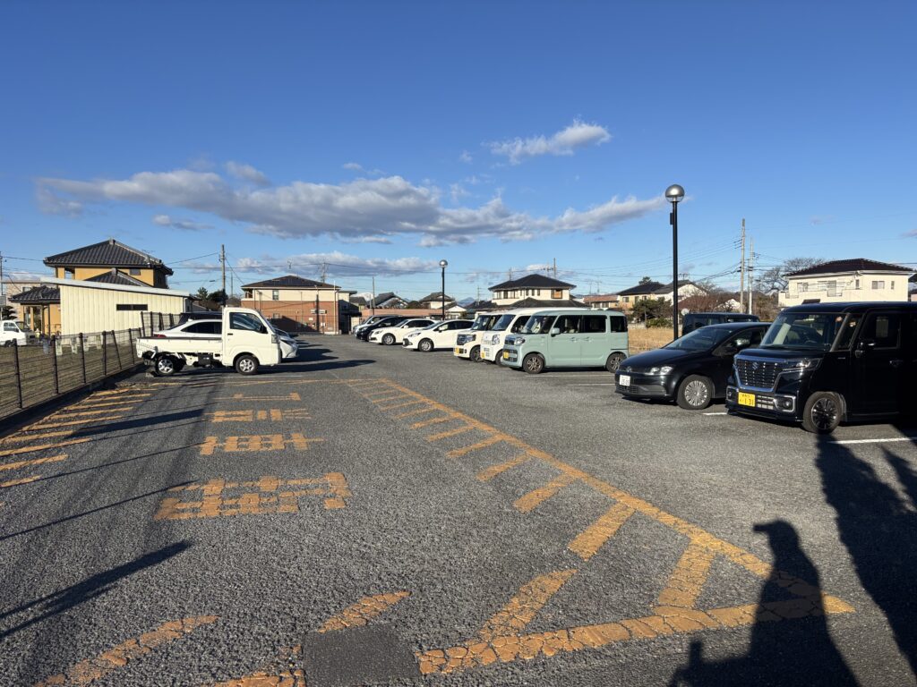 公式HPでは56台駐車可能とのこと